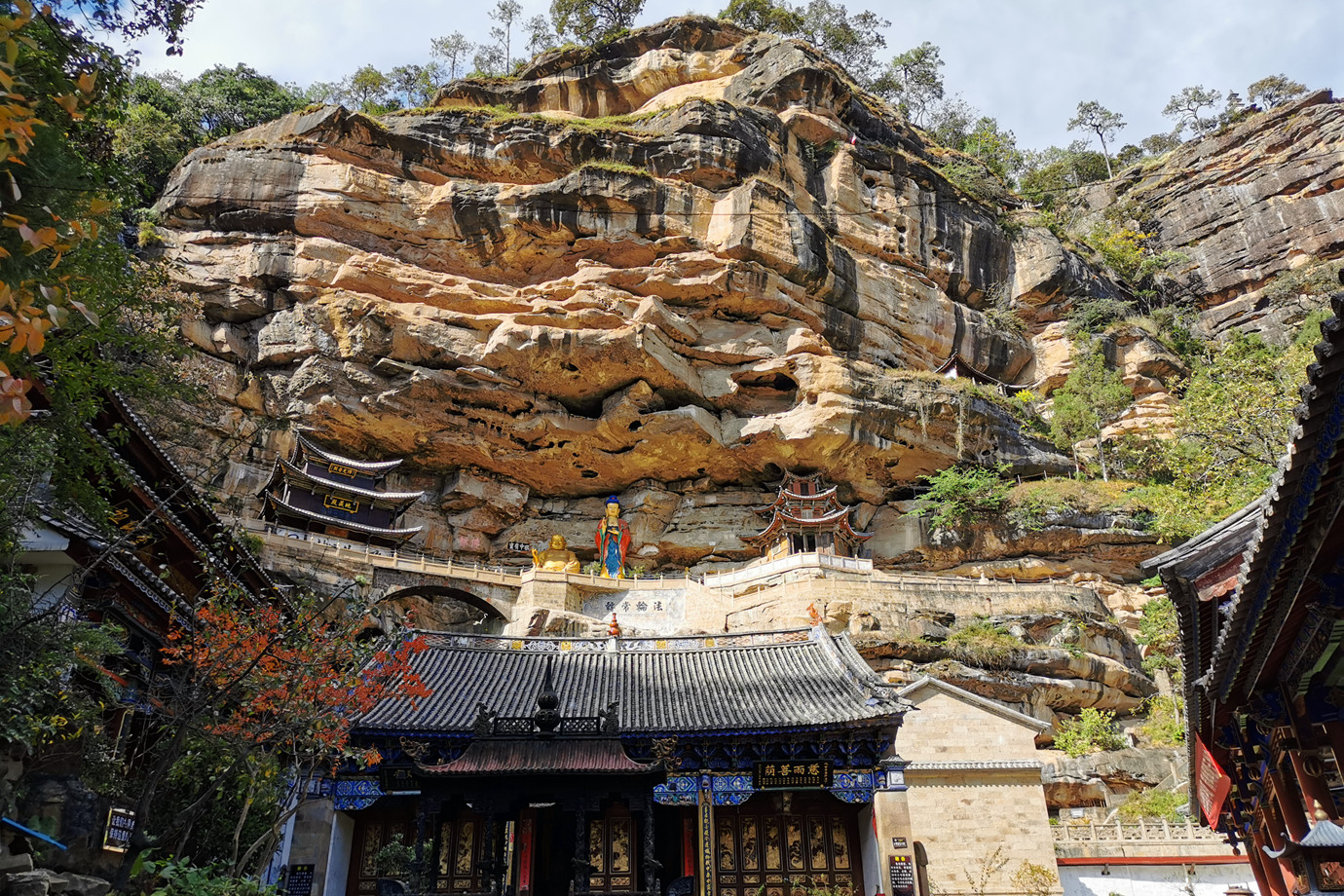 雲南劍川-石寶山寶相寺